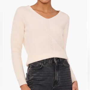 1.State ribbed V neck sweater